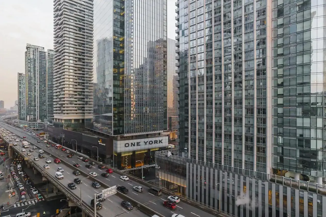 Apartment Luxury 2-Bedroom Condo Parking, View Of Cn Tower Toronto