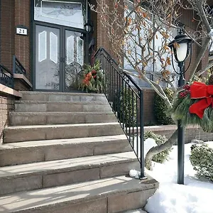  Homestay A Stunning Style Canada